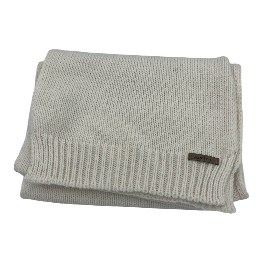 8280 - scarf in merino wool