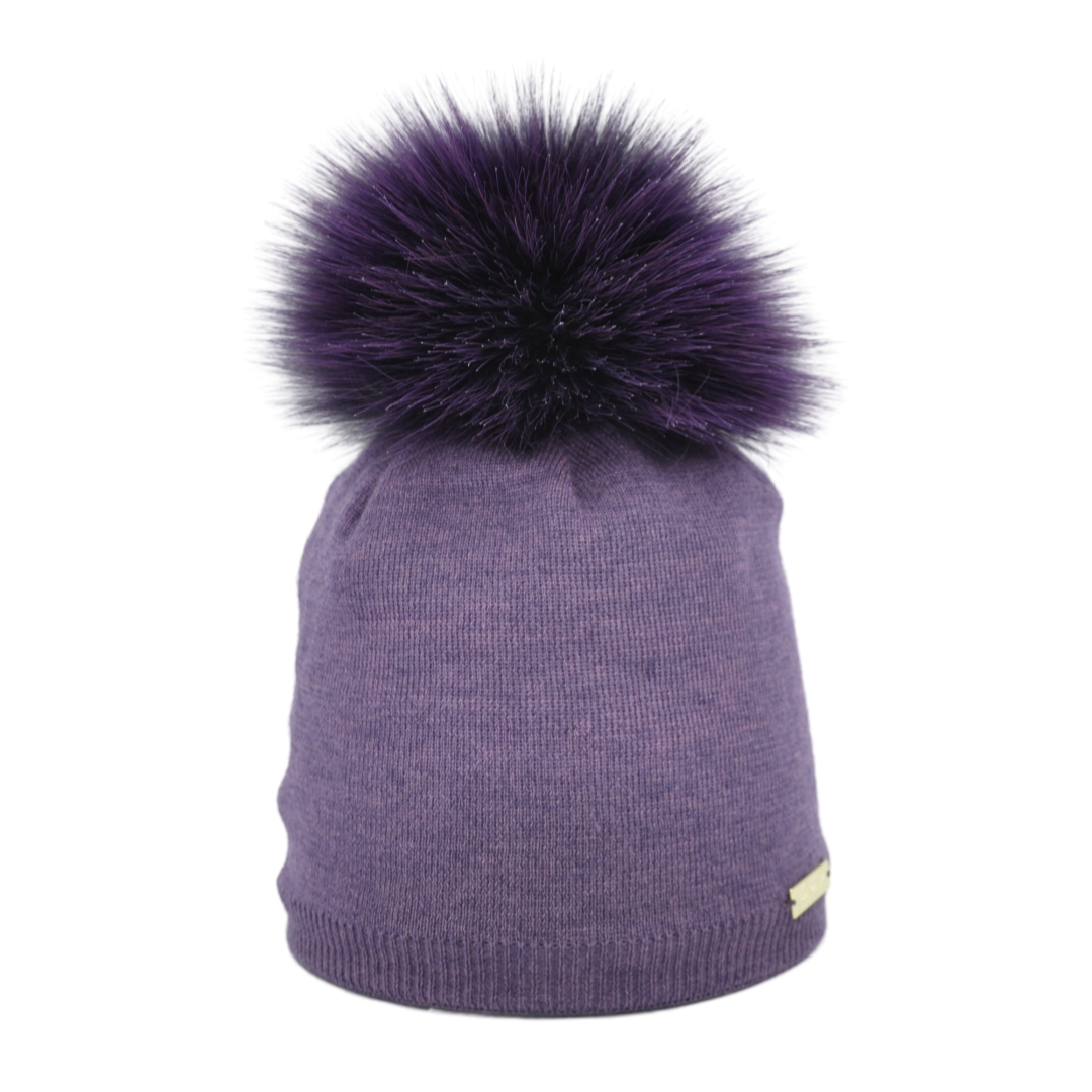 8382 - berretto in lana merino con pompon
