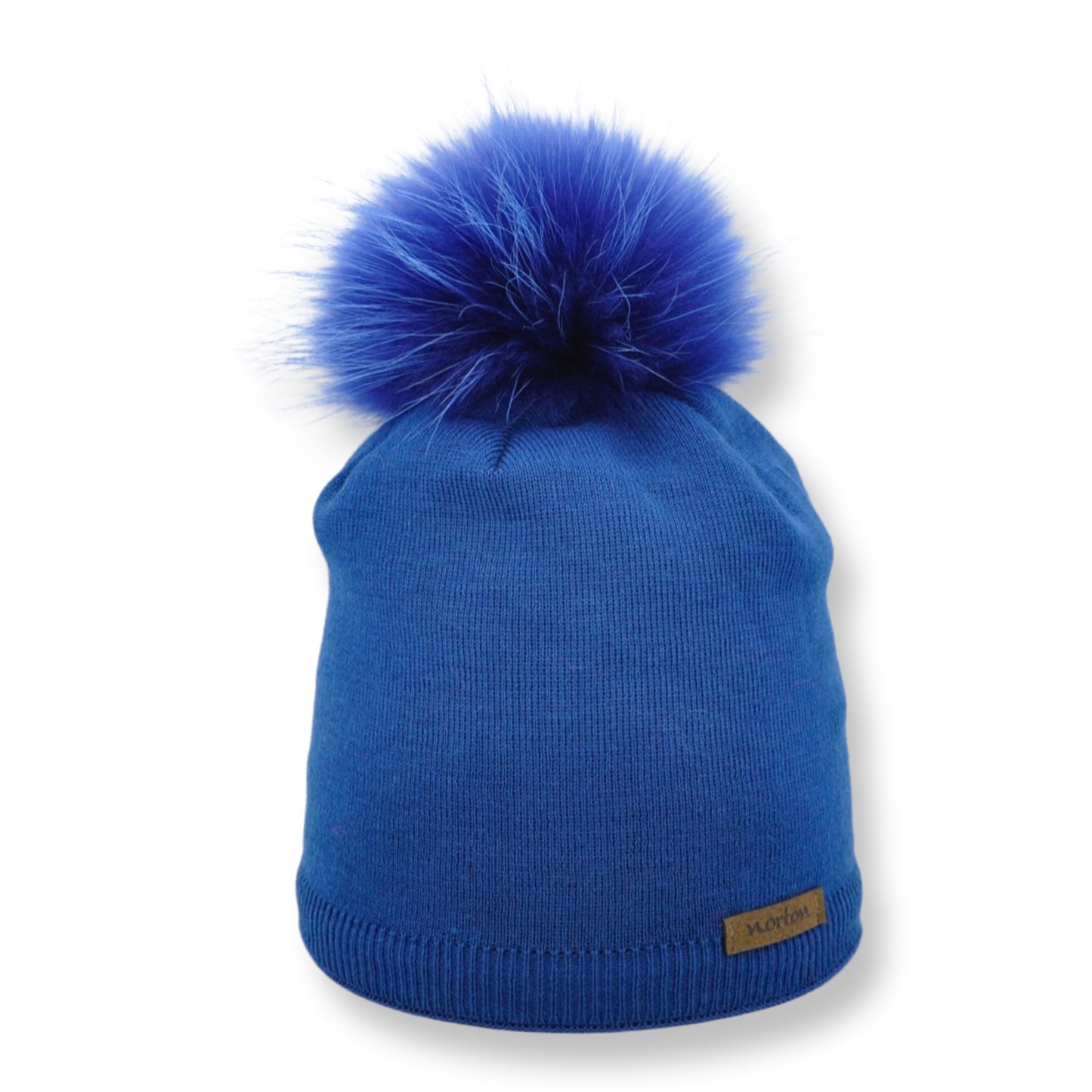 8382 - berretto in lana merino con pompon