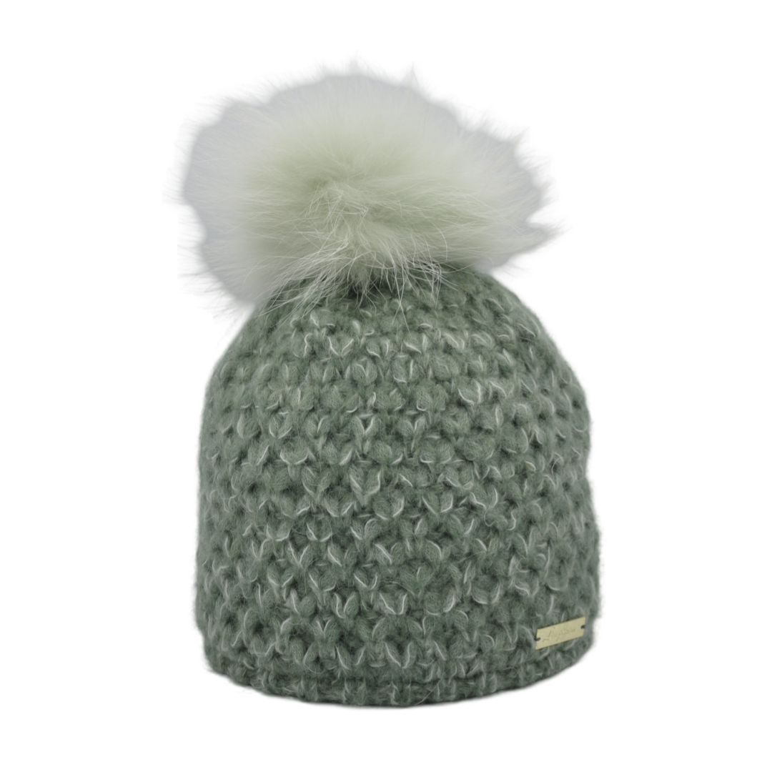 8837 - beanie in alpaca wool with bobble