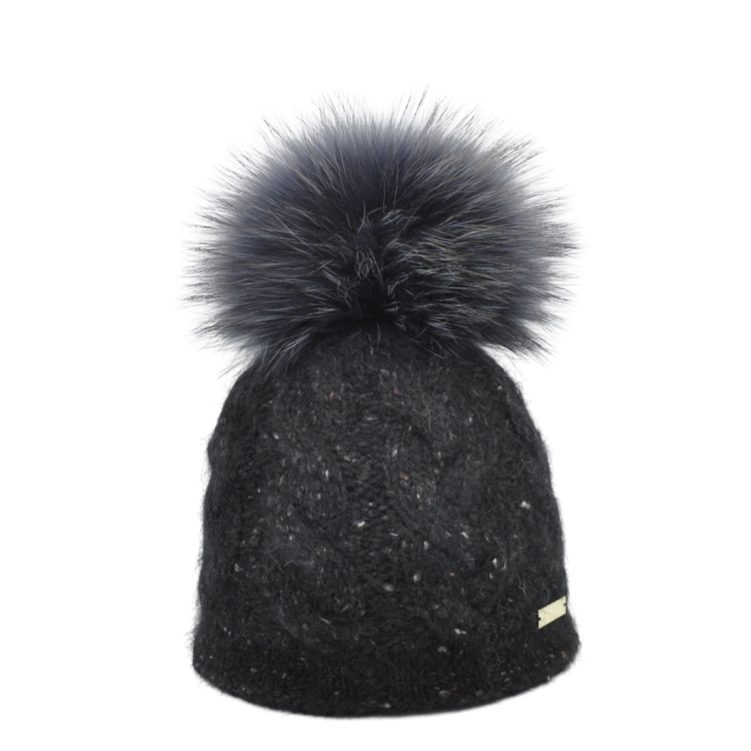 8861 - beanie in alpaca wool with bobble