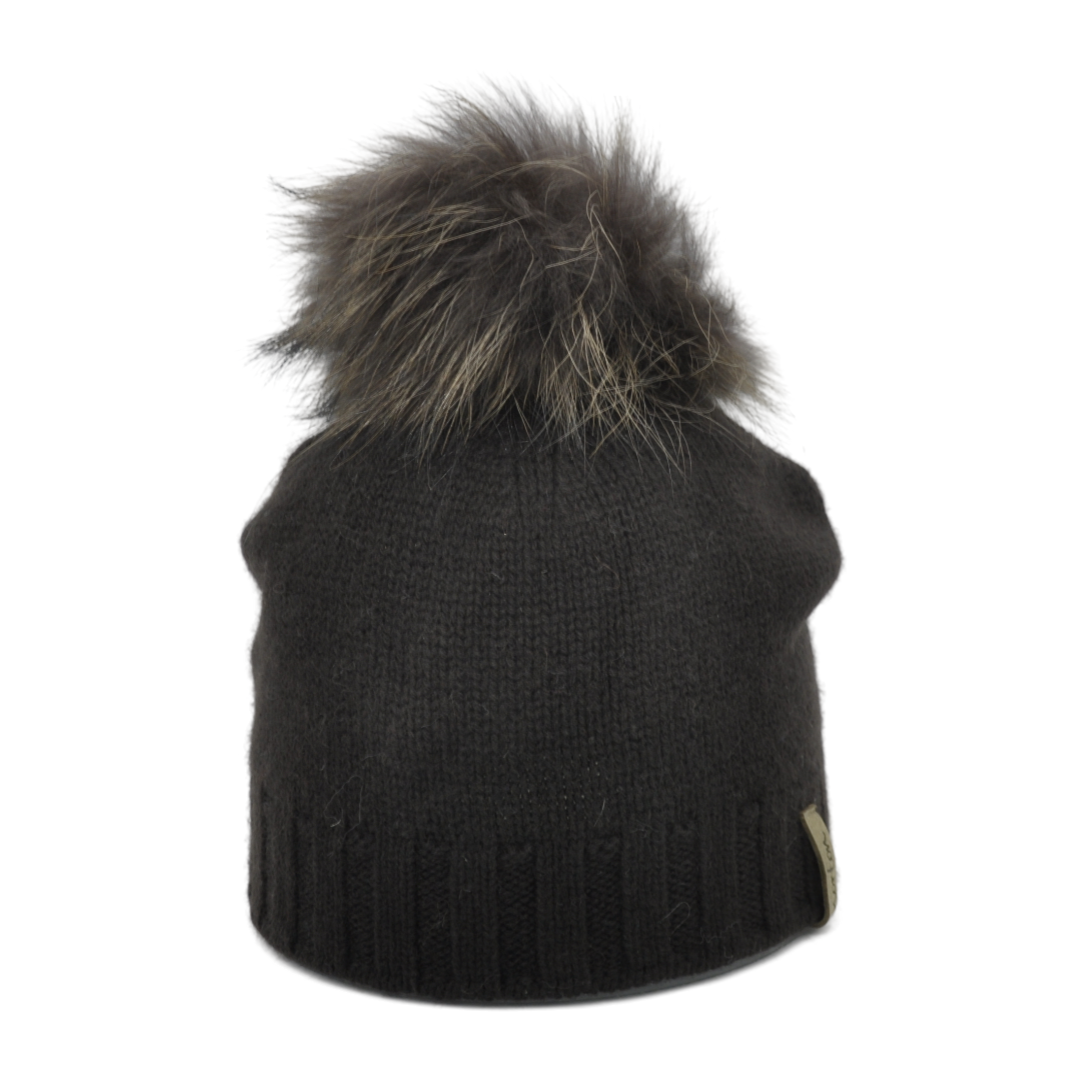 4218 - beanie in cashmere with bobble