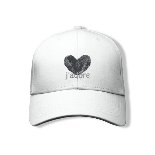 Cappellino da donna ricamato – "j’adore"