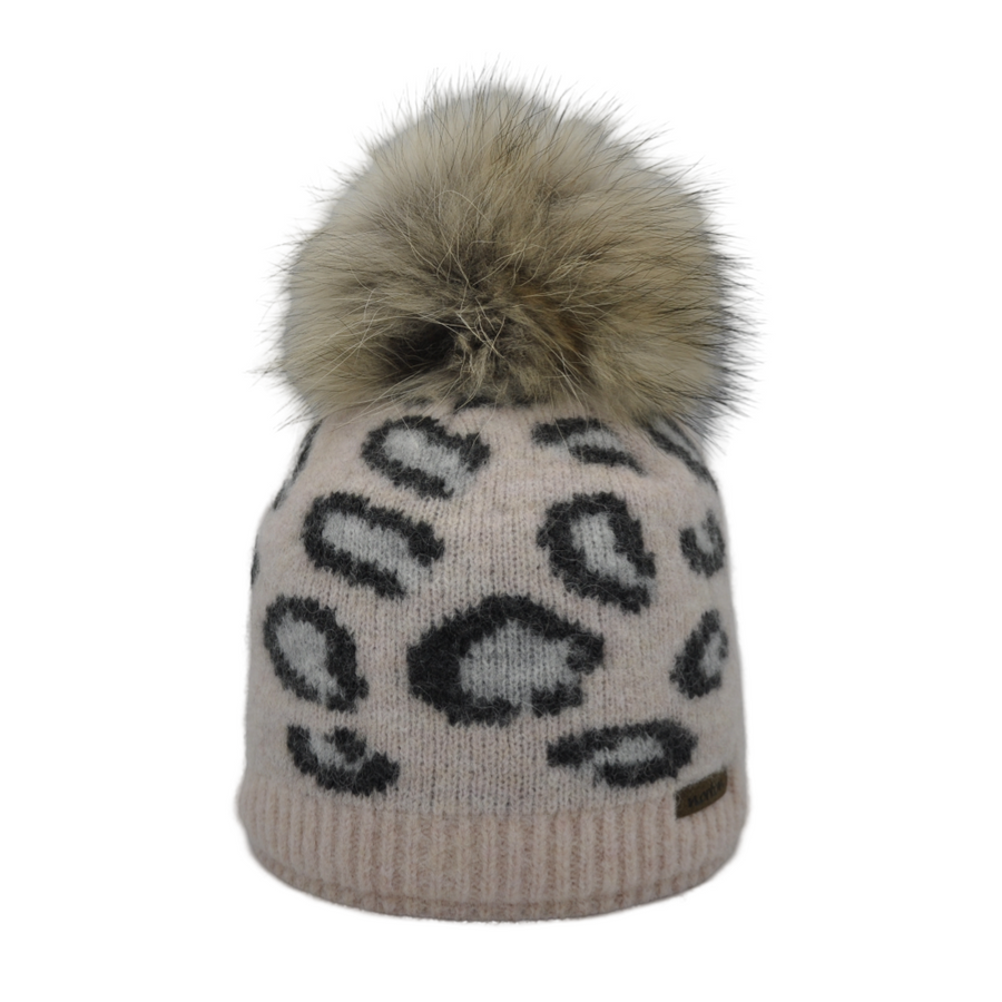 Mohair-Mütze mit Leo-Muster und Bommel