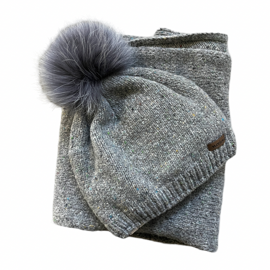 Set aus Mütze und Loop-Schal aus Alpakawolle mit Bommel